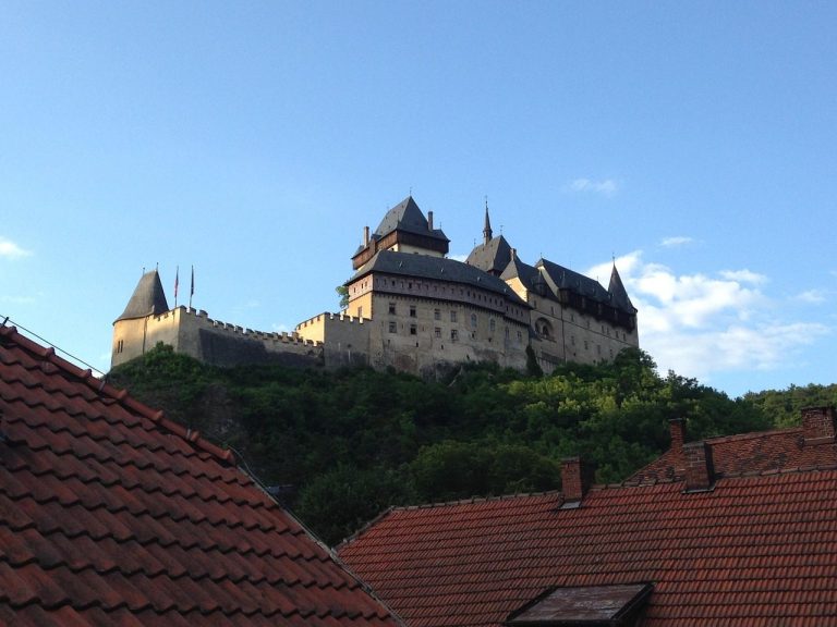 roost, karlštejn, roofs